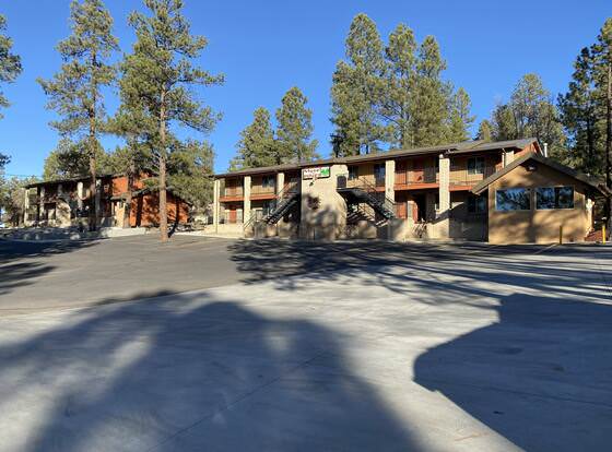 Motel In The Pines allows check-in for 18 year-old guests