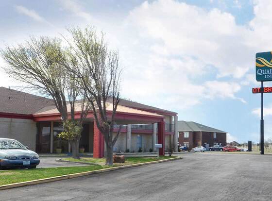 Quality Inn allows check-in for 18 year-old guests