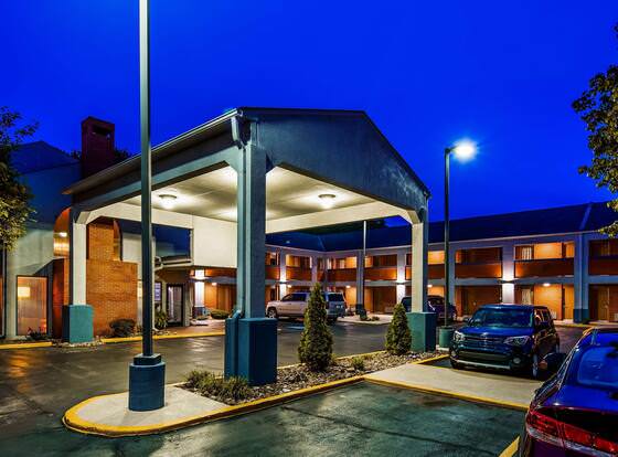 Best Western Country Inn - North allows check-in for 18 year-old guests
