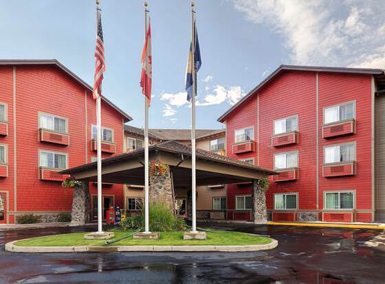 Best Western Rocky Mountain Lodge allows check-in for 18 year-old guests