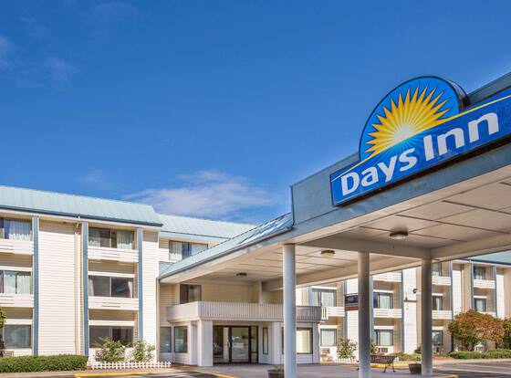 Days Inn by Wyndham Corvallis allows check-in for 18 year-old guests