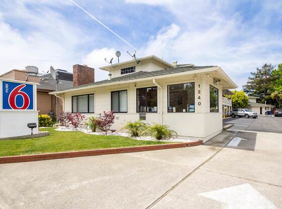 Motel 6 Monterey Downtown allows check-in for 18 year-old guests