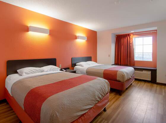 Motel 6 El Paso, TX - Southeast allows check-in for 18 year-old guests