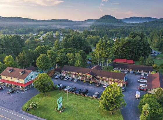 The Pineola allows check-in for 18 year-old guests