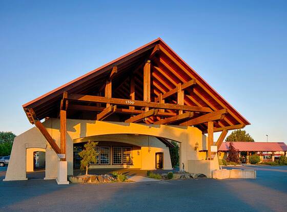 Red Lion Hotel & Conference Center Ellensburg allows check-in for 18 year-old guests