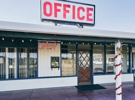 7 Inn allows check-in for 18 year-old guests