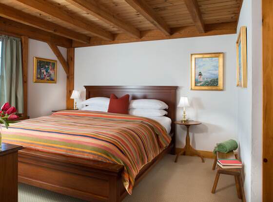 Seven Sea Street Inn allows check-in for 18 year-old guests