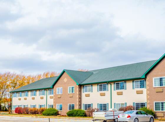 Colfax Inn allows check-in for 18 year-old guests