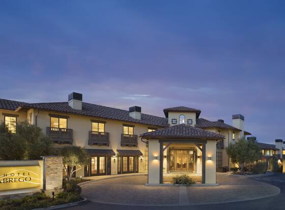 Hotel Abrego allows check-in for 18 year-old guests