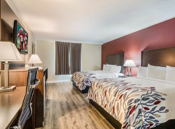 Red Roof Inn Madison Heights, VA allows check-in for 18 year-old guests