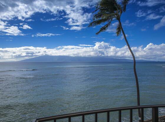 Kahana Reef - Maui Condo & Home allows check-in for 18 year-old guests