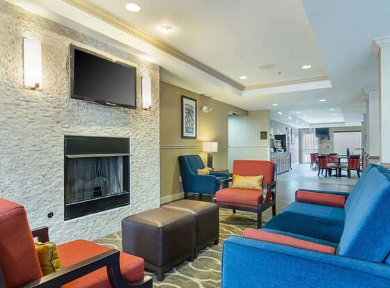 Quality Suites allows check-in for 18 year-old guests