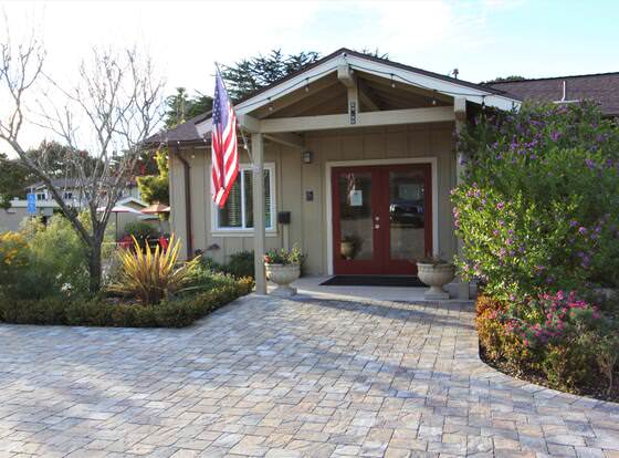 Monterey Peninsula Inn allows check-in for 18 year-old guests