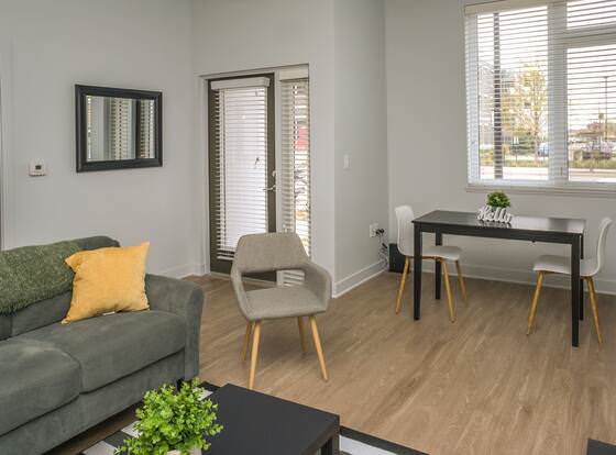 FRONTDESK District at 6th Des Moines allows check-in for 18 year-old guests