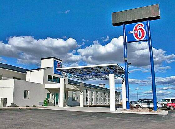 Motel 6 Big Springs, NE allows check-in for 18 year-old guests
