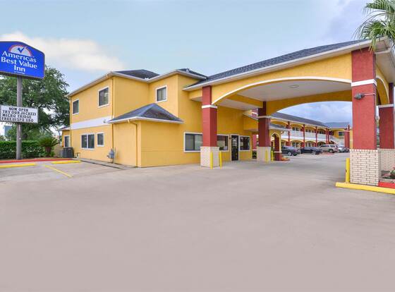 Americas Best Value Inn Baytown allows check-in for 18 year-old guests