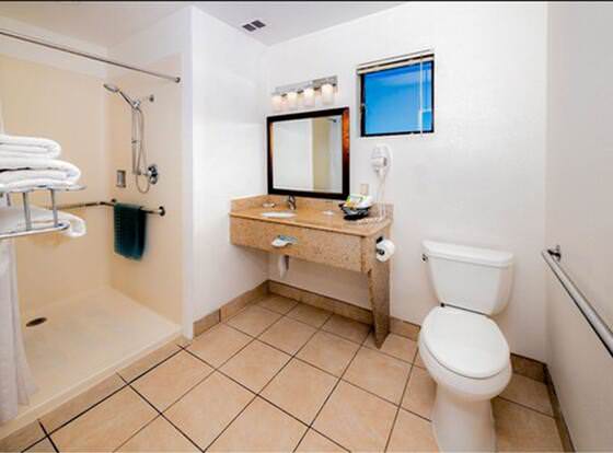 Buena Vista Motor Inn allows check-in for 18 year-old guests