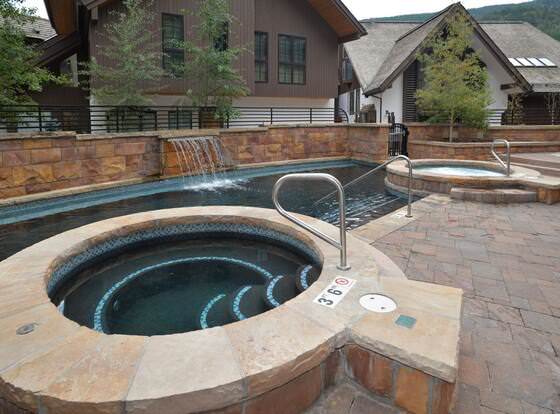 1-sebastian 3 Bedroom Penthouse allows check-in for 18 year-old guests