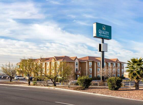 Quality Inn & Suites El Paso I-10 allows check-in for 18 year-old guests