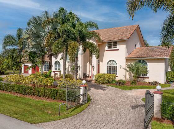 Plantation Acres Luxury Mansion allows check-in for 18 year-old guests