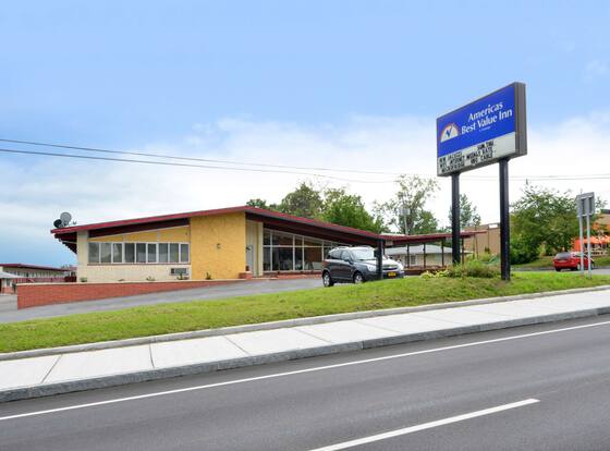 Americas Best Value Inn Geneva allows check-in for 18 year-old guests