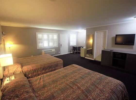 Alpha Inn & Suites allows check-in for 18 year-old guests