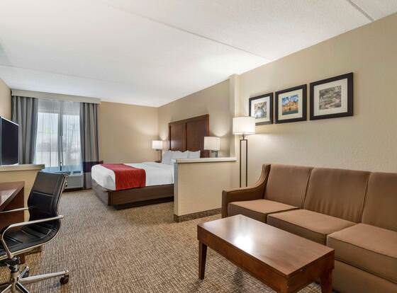 Comfort Inn And Suites Airport allows check-in for 18 year-old guests