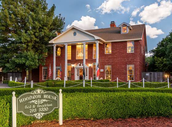 Woodrow House Bed and Breakfast allows check-in for 18 year-old guests