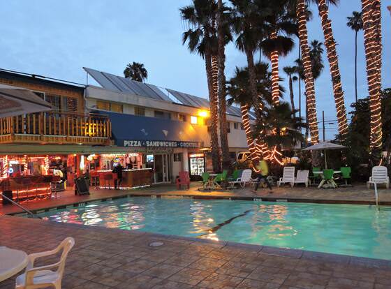 Los Angeles Adventurer All Suite Hotel at LAX allows check-in for 18 year-old guests