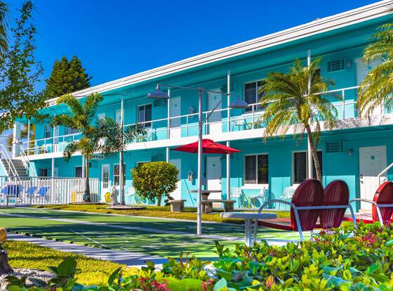 Sea Jay Motel & Marina allows check-in for 18 year-old guests