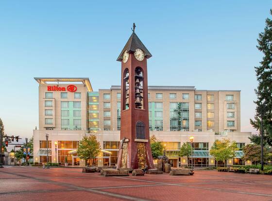 Hilton Vancouver Washington allows check-in for 18 year-old guests