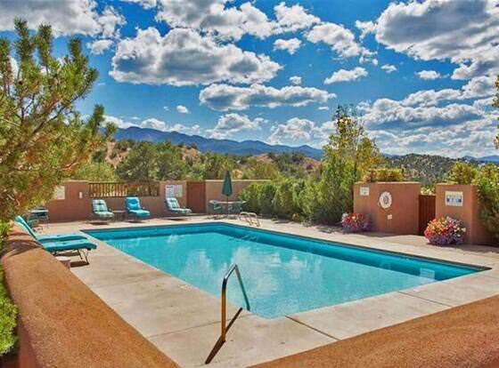 Casa Mariani - Stylish, Private, Serene - NEW Listing allows check-in for 18 year-old guests