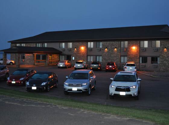 The Washburn Inn - On the Lake allows check-in for 18 year-old guests