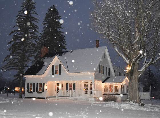 The Lincoln Inn & Restaurant At The Covered Bridge allows check-in for 18 year-old guests