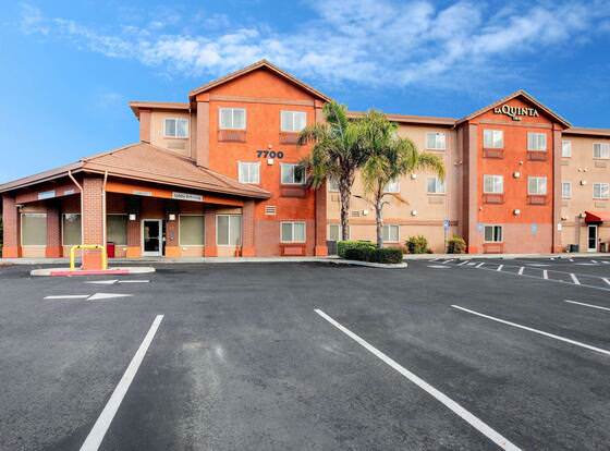 La Quinta Inn by Wyndham Livermore allows check-in for 18 year-old guests