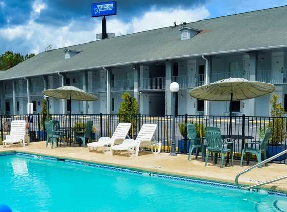 Americas Best Value Inn Hardeeville allows check-in for 18 year-old guests