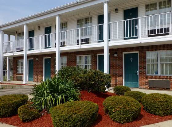 Deerfield Inn allows check-in for 18 year-old guests