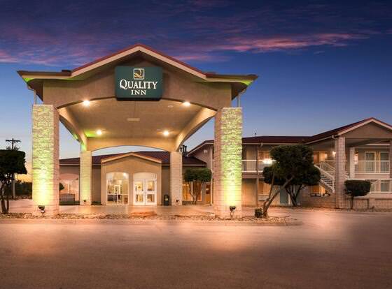 Quality Inn allows check-in for 18 year-old guests