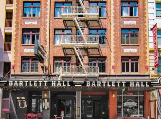 The Bartlett Hotel and Guesthouse allows check-in for 18 year-old guests