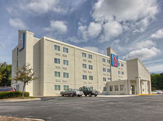 Motel 6 York, PA - North allows check-in for 18 year-old guests