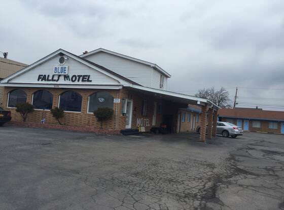Blue Falls Motel allows check-in for 18 year-old guests