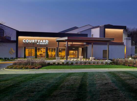 Courtyard by Marriott Indianapolis Castleton allows check-in for 18 year-old guests