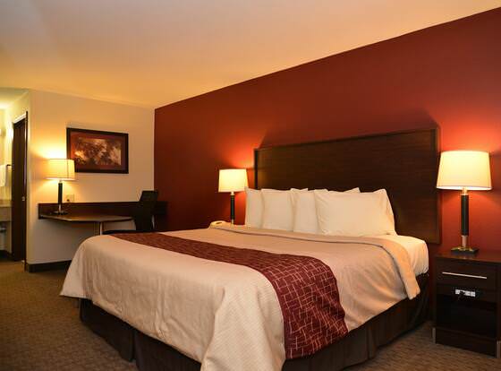 Red Roof Inn Cookeville - Tennessee Tech allows check-in for 18 year-old guests