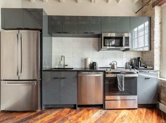 Mint House New Orleans - Riverside allows check-in for 18 year-old guests