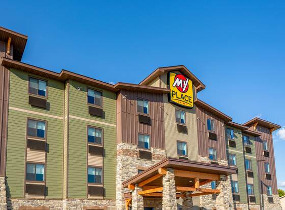 My Place Hotel-Wenatchee WA allows check-in for 18 year-old guests