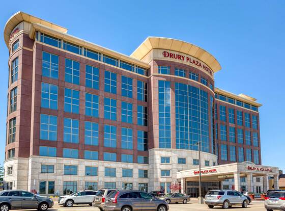 Drury Plaza Hotel St. Louis Chesterfield allows check-in for 18 year-old guests