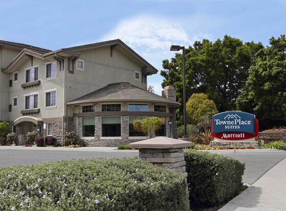 TownePlace Suites by Marriott San Jose Campbell allows check-in for 18 year-old guests