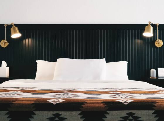 Jackalope Motor Lodge allows check-in for 18 year-old guests