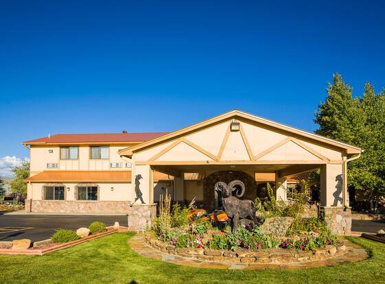 Alpine Inn & Suites allows check-in for 18 year-old guests