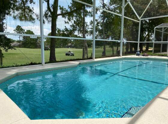 Elaine's Southern Dunes House allows check-in for 18 year-old guests